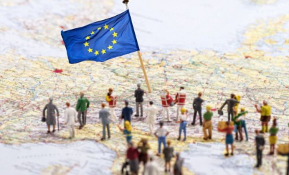 Populația UE a ajuns la un nivel record, de 450,4 milioane. Migrația este singurul motor care stă la baza creșterii Populația UE a ajuns la un nivel record, de 450,4 milioane. Migrația este singurul motor care stă la baza creșterii