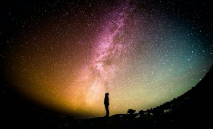 O galaxie „fosilă”, neschimbată de 7 miliarde de ani, descoperită de astronomii din Italia