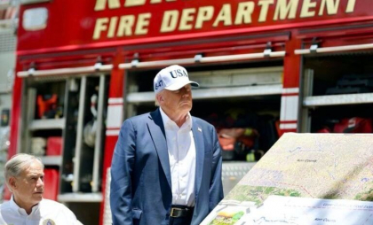 Trump afirmă că Texasul ar fi trebuit să aibă clopote pentru alerta împotriva inundaţiilor