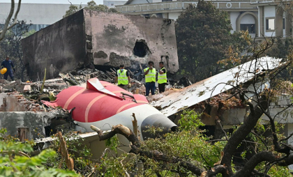 Pilotul avionului Air India ar fi provocat intenționat accidentul. Ar fi avut probleme mintale după moartea mamei sale
Pilotul avionului Air India ar fi provocat intenționat accidentul. Ar fi avut probleme mintale după moartea mamei sale