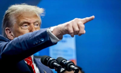 Trump va anunța un nou plan de înarmare a Ucrainei, spun sursele presei americane. „E foarte șucărit pe Putin”