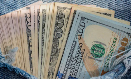 Curs valutar BNM pentru 15 iulie. Cât costă astăzi un euro și un dolar - FOTO