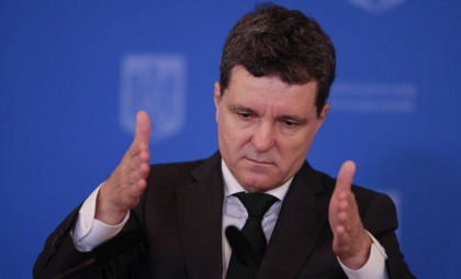Prima înfrângere la CCR pentru Nicușor Dan de la începutul mandatului de președinte al României: Judecătorii au respins în unanimitate sesizarea acestuia pe Legea privind combaterea antisemitismului şi xenofobiei Prima înfrângere la CCR pentru Nicușor Dan de la începutul mandatului de președinte al României: Judecătorii au respins în unanimitate sesizarea acestuia pe Legea privind combaterea antisemitismului şi xenofobiei