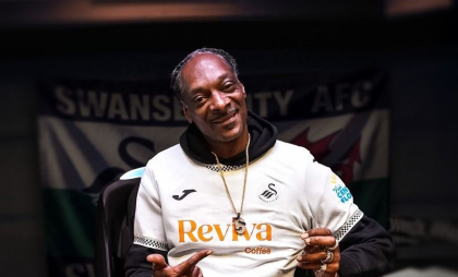 Snoop Dogg a devenit coproprietar al clubului Swansea
Snoop Dogg a devenit coproprietar al clubului Swansea