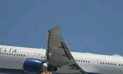 Incident cu un avion Boeing al Delta Air Lines: Un motor a luat foc după decolarea din Los Angeles - VIDEO