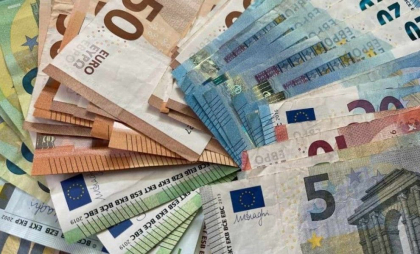 Curs valutar BNM pentru 22 iulie. Cât costă astăzi un euro și un dolar - FOTO
Curs valutar BNM pentru 22 iulie. Cât costă astăzi un euro și un dolar - FOTO