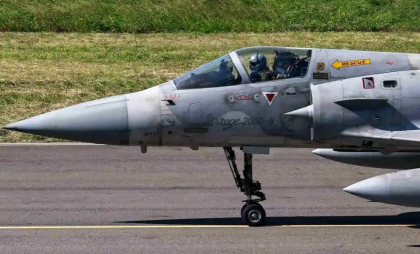 Ucraina a pierdut un avion Mirage 2000 primit de la Franța. Pilotul s-a catapultat cu succes - VIDEO