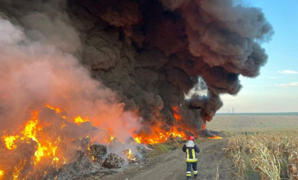 IGSU atenționează: Poligoanele de deșeuri reprezintă un pericol iminent de incendii. Tot mai multe gunoiști iau foc - FOTO