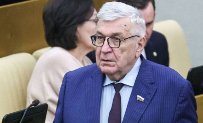 Un deputat rus mort a votat 11 legi. Acesta era membru în partidul Rusia Unită, condus neoficial de către Vladimir Putin
 Un deputat rus mort a votat 11 legi. Acesta era membru în partidul Rusia Unită, condus neoficial de către Vladimir Putin