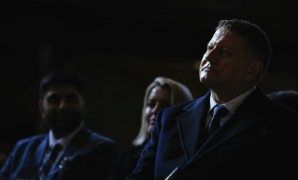 Avertismentul sumbru al fostului comandant al armatei ucrainene. Cum schimbă tactica rușilor războiul - VIDEO
Avertismentul sumbru al fostului comandant al armatei ucrainene. Cum schimbă tactica rușilor războiul - VIDEO