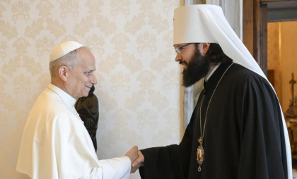Papa Leon l-a primit la Vatican pe un înalt oficial al Bisericii Ortodoxe Ruse
Papa Leon l-a primit la Vatican pe un înalt oficial al Bisericii Ortodoxe Ruse