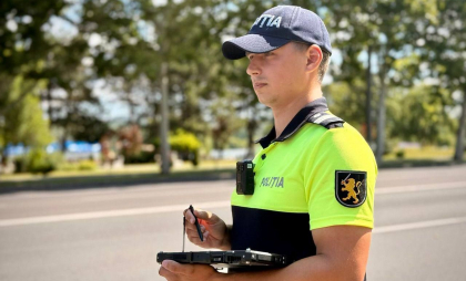 Peste 4000 de încălcări în trafic în doar două zile de weekend: 70 de șoferi au fost prinși băuți sau drogați la volan. Ce alte nereguli au depistat polițiștii
