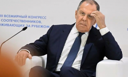 În timp ce îl laudă pe Trump, Lavrov susține că „Europa pur și simplu a înnebunit” În timp ce îl laudă pe Trump, Lavrov susține că „Europa pur și simplu a înnebunit”