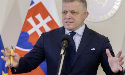 Robert Fico acuză Marea Britanie că a plătit activişti pentru a influenţa alegerile din Slovacia în 2023. Reacția Londrei Robert Fico acuză Marea Britanie că a plătit activişti pentru a influenţa alegerile din Slovacia în 2023. Reacția Londrei