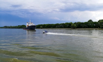 Barca răsturnată la Sulina avea turiști peste capacitatea maximă. Ce nereguli ies la iveală după tragedia din Delta Dunării