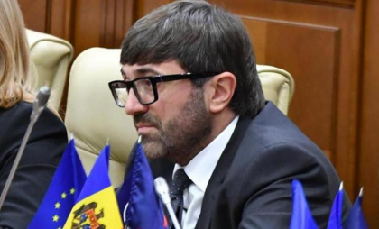 Ex-deputatul Vladimir Andronachi, anchetat pentru comiterea unui accident rutier în timp ce se afla în stare de ebrietate avansată Ex-deputatul Vladimir Andronachi, anchetat pentru comiterea unui accident rutier în timp ce se afla în stare de ebrietate avansată