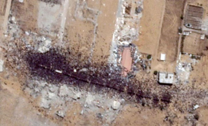 Cozile la care stau palestinienii pentru ajutoare se văd din spațiu - FOTO Cozile la care stau palestinienii pentru ajutoare se văd din spațiu - FOTO