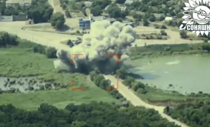 Atac chirurgical al ucrainenilor cu un avion din era sovietică folosind muniție americană. Lovitura spectaculoasă revendicată de forțele Kievului