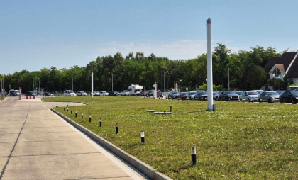 Aglomerație la vama Sculeni: Zeci de mașini au format cozi la ieșirea din țară. Poliția de Frontieră aplică procedura REVERS pentru fluidizarea traficului - FOTO