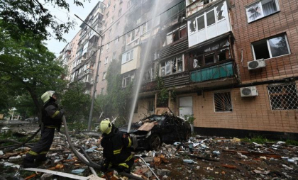 Atac al rușilor în Harkov: cel puțin 11 oameni au fost răniți Atac al rușilor în Harkov: cel puțin 11 oameni au fost răniți
