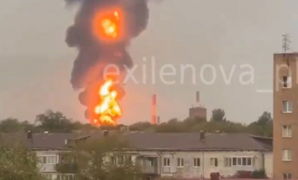 Atac masiv cu drone asupra mai multor situri industriale ale Rusiei: Incendii uriașe la rafinării de petrol - VIDEO