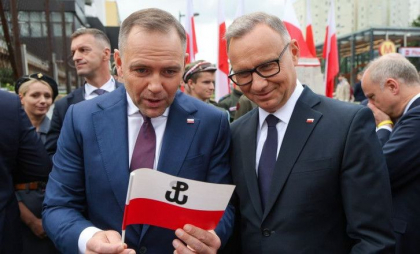 Polonia își schimbă președintele. Ce urmează pentru guvernul Tusk după învestirea naționalistului Karol Nawrocki
Polonia își schimbă președintele. Ce urmează pentru guvernul Tusk după învestirea naționalistului Karol Nawrocki