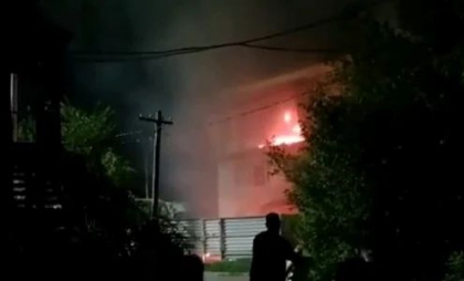 Atac cu drone în Rusia: Incendiu la o gară din Volgograd și zboruri suspendate temporar - VIDEO
