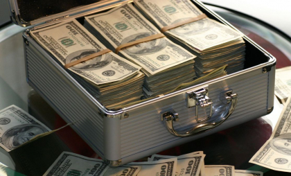 Curs valutar BNM pentru 6 august. Cât costă un euro și un dolar - FOTO
Curs valutar BNM pentru 6 august. Cât costă un euro și un dolar - FOTO