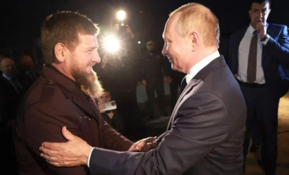 Ramzan Kadîrov cere combaterea dezinformării după ce s-a zvonit că era să moară înecat în concediul din Turcia: „Voi repeta încă o dată pentru dușmani” - VIDEO
Ramzan Kadîrov cere combaterea dezinformării după ce s-a zvonit că era să moară înecat în concediul din Turcia: „Voi repeta încă o dată pentru dușmani” - VIDEO