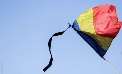 Zi de doliu național în România. Ion Iliescu, înmormântat astăzi la Cimitirul Militar Ghencea
Zi de doliu național în România. Ion Iliescu, înmormântat astăzi la Cimitirul Militar Ghencea