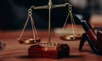 Aproape jumătate de milion de dolari, transmiși către partidul ALDE. Încă o persoană, acuzată de complicitate la finanțarea ilegală Aproape jumătate de milion de dolari, transmiși către partidul ALDE. Încă o persoană, acuzată de complicitate la finanțarea ilegală