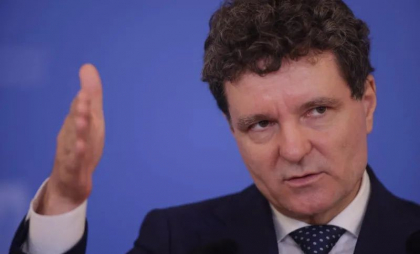 Prima reacție a președintelui României, Nicușor Dan, de la începerea discuțiilor privind întâlnirea Trump-Putin
Prima reacție a președintelui României, Nicușor Dan, de la începerea discuțiilor privind întâlnirea Trump-Putin