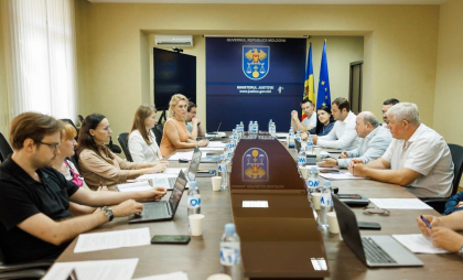 Ministerul Justiției și Uniunea Avocaților continuă discuțiile pentru revizuirea legii avocaturii după refuzul președintelui de a o promulga Ministerul Justiției și Uniunea Avocaților continuă discuțiile pentru revizuirea legii avocaturii după refuzul președintelui de a o promulga