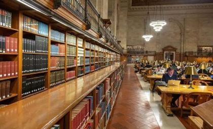 O carte a fost înapoiată după 82 de ani bibliotecii care a împrumutat-o, în SUA: „Sper că nu există nicio taxă de întârziere”
O carte a fost înapoiată după 82 de ani bibliotecii care a împrumutat-o, în SUA: „Sper că nu există nicio taxă de întârziere”