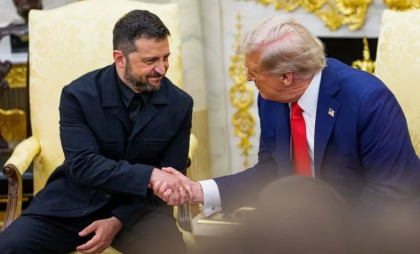 Cu ce cadou a mers Zelenski la Casa Albă și ce a primit de la Donald Trump - VIDEO
