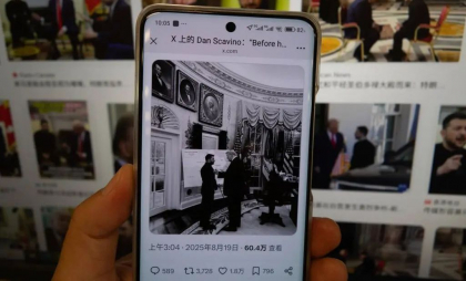 Momentul în care Zelenski s-a contrat cu Trump la Casa Albă în fața hărții afișate în Biroul Oval. Ce a dezvăluit ulterior liderul de la Kiev -
FOTO Momentul în care Zelenski s-a contrat cu Trump la Casa Albă în fața hărții afișate în Biroul Oval. Ce a dezvăluit ulterior liderul de la Kiev -
FOTO