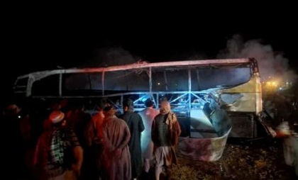 76 de morţi după ce un autobuz cu migranți din Iran s-a ciocnit cu un camion în Afganistan - VIDEO 76 de morţi după ce un autobuz cu migranți din Iran s-a ciocnit cu un camion în Afganistan - VIDEO