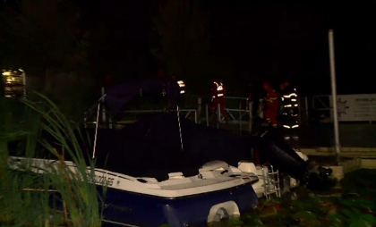 Tată și fiu, înecați în lacul Snagov din România, după ce i-a prins furtuna pe caiac