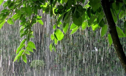 Weekend ploios cu temperaturi de până la 25 de grade Celsius. Cum va fi vremea în toate raioanele țării