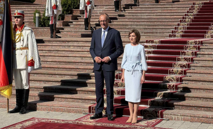 Cancelarul Germaniei, Friedrich Merz, mesaj pentru moldoveni: „Ușile UE sunt deschise pentru Moldova. Vă susținem consolidarea suveranității și libertății” Cancelarul Germaniei, Friedrich Merz, mesaj pentru moldoveni: „Ușile UE sunt deschise pentru Moldova. Vă susținem consolidarea suveranității și libertății”