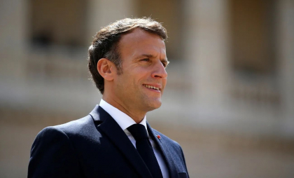 Președintele Franței, Emmanuel Macron, a ajuns și el în Republica Moldova. Cei trei oficiali se îndreaptă spre Președinție unde vor fi întâmpinați de Maia Sandu