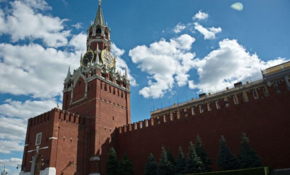 Kremlinul susține că Rusia „rămâne interesată” de negocieri, dar anunță că nu va renunța la atacurile asupra Ucrainei
