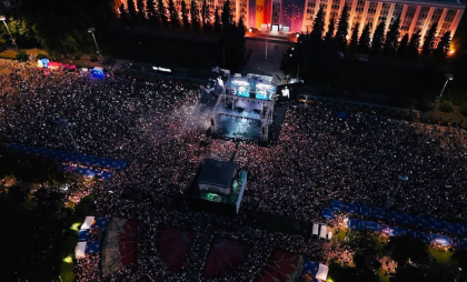 Peste 90 de mii de cetățeni, prezenți la evenimentul din centrul capitalei cu prilejul Zilei Independeței