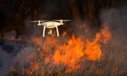 Incendiu lângă „Palatul lui Putin” de la Marea Neagră, după un atac cu drone al Ucrainei. Au fost mobilizaţi peste 400 de pompieri