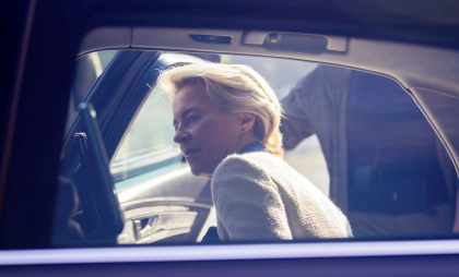 Rușii i-ar fi bruiat avionul, bulgarii îi ținteau mașina. Două incidente cu Ursula von der Leyen în numai câteva ore - VIDEO