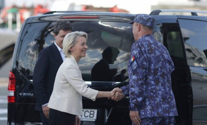 Ursula von der Leyen: Sancţiunile afectează în mod sever economia rusă. La negocieri, prima lor solicitare este să ridicăm sancţiunile Ursula von der Leyen: Sancţiunile afectează în mod sever economia rusă. La negocieri, prima lor solicitare este să ridicăm sancţiunile
