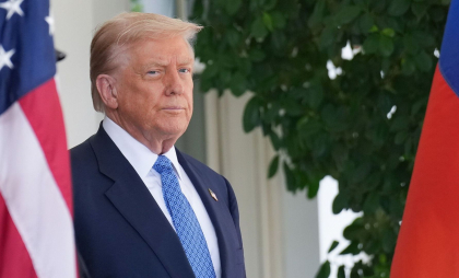 Trump numește relația comercială India-SUA „un dezastru complet unilateral” după vizita lui Modi în China
Trump numește relația comercială India-SUA „un dezastru complet unilateral” după vizita lui Modi în China