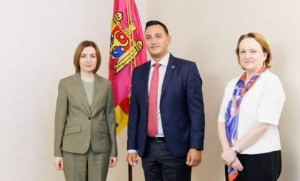 Aflat la Chișinău, comisarul UE, Glenn Micallef, a discutat cu Maia Sandu despre consolidarea sectorului cultural și dezvoltarea sportului cu sprijin european - FOTO Aflat la Chișinău, comisarul UE, Glenn Micallef, a discutat cu Maia Sandu despre consolidarea sectorului cultural și dezvoltarea sportului cu sprijin european - FOTO