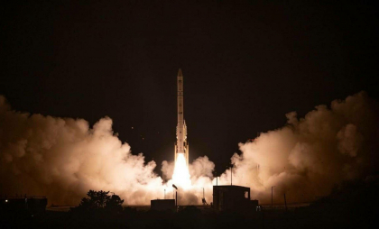 Israelul lansează satelitul militar Ofek 19: „Un mesaj către toţi inamicii noştri, oriunde s-ar afla: îi supraveghem”
Israelul lansează satelitul militar Ofek 19: „Un mesaj către toţi inamicii noştri, oriunde s-ar afla: îi supraveghem”