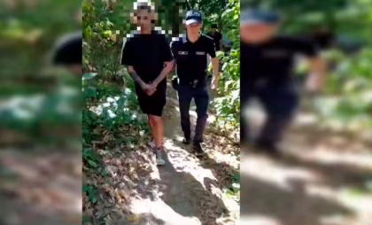 Șapte persoane din capitală, implicate în deținerea și distribuirea substanțelor narcotice - reținute de polițiști: Un tânăr a fost prins cu 50 de pachețele cu droguri - VIDEO
